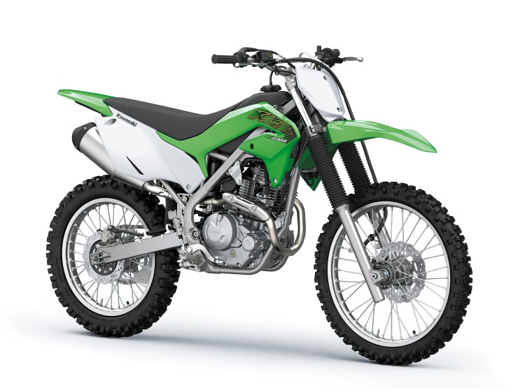 “KLX230”をベースにオフロード専用車“KLX230R”を同時開発