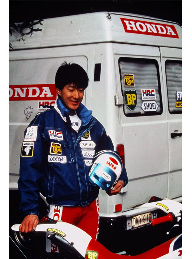 1990年　世界初挑戦の成田匠選手とTLM260R　TLM250R