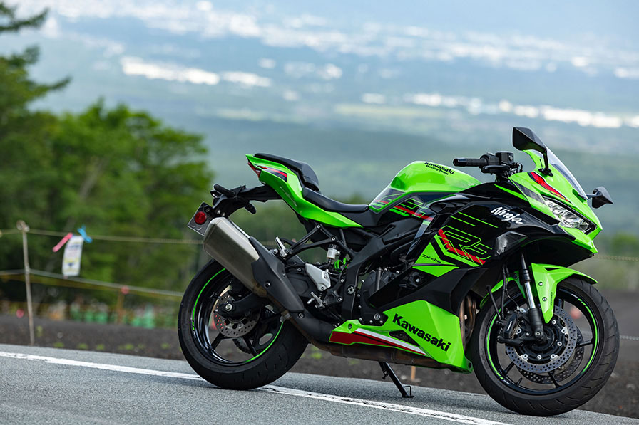#NINJA ZX-4RR KRT EDITION
